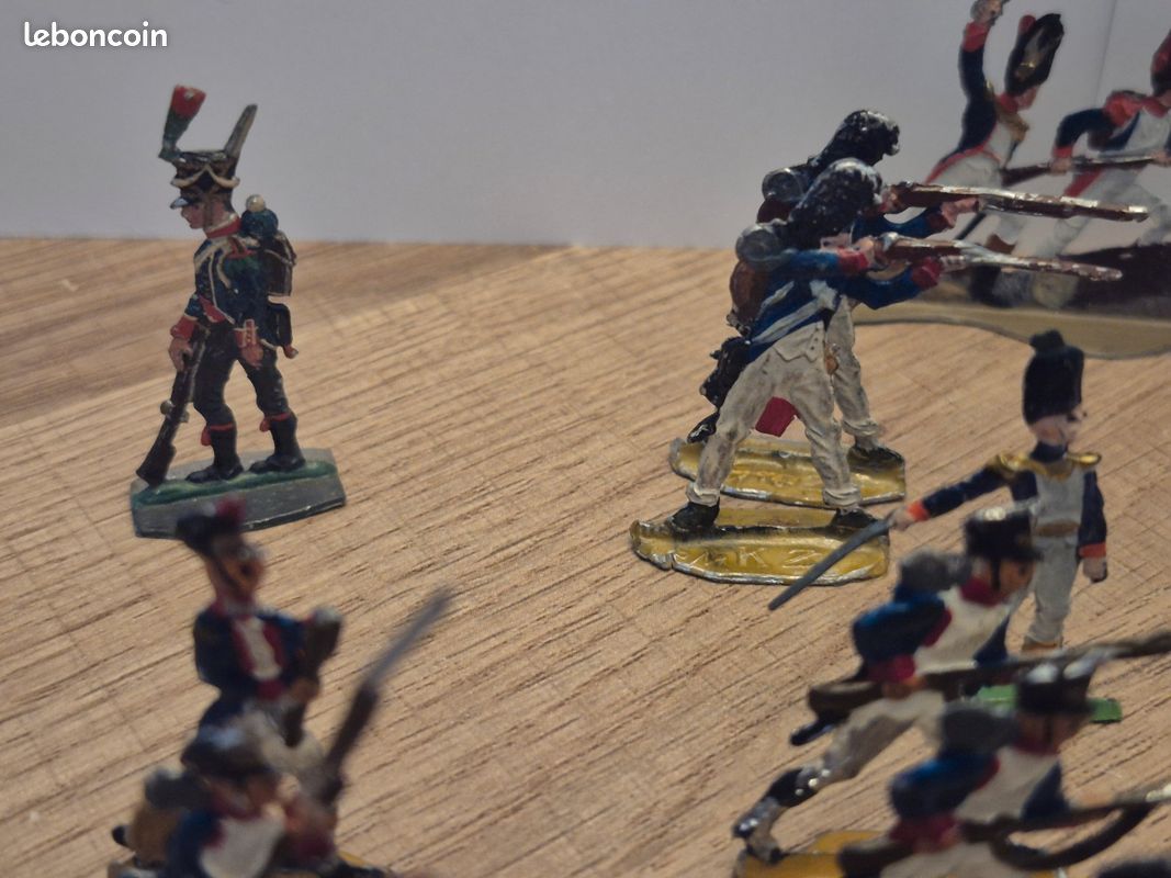 30 Soldats Plats étain – Infanterie Russe 1er Empire – Borodino – 30mm