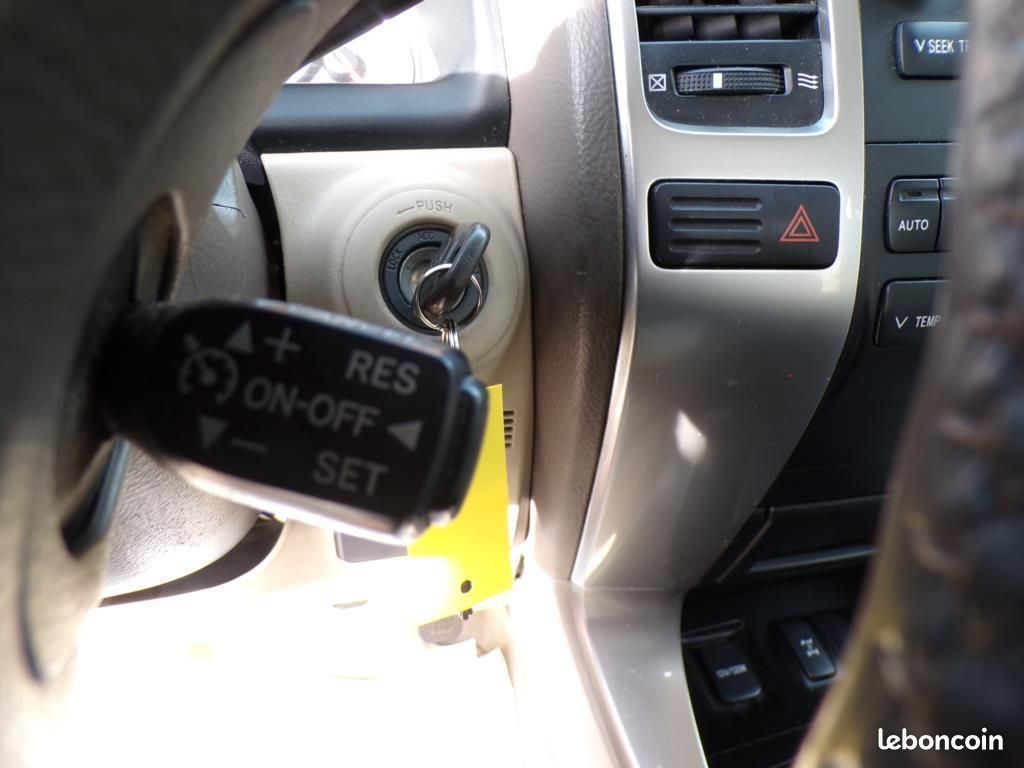 Toyota Land Cruiser VX 3.0 D-4D 165 BVA (image 20)