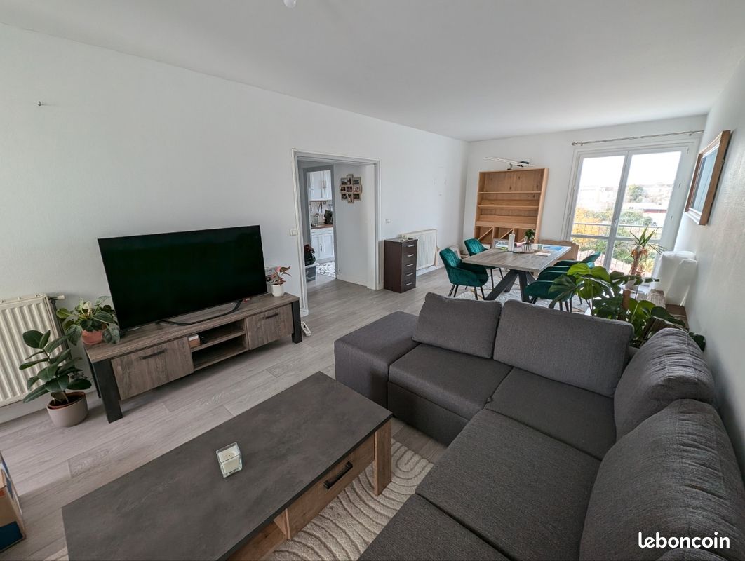 Appartement 82 m² · à Cognac · 82 m² · 800 €