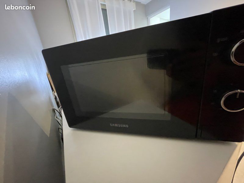 Micro-ondes Samsung (image 2)