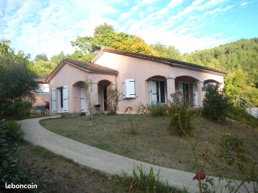 Maison 4 pièces 99 m² · à Ucel · 99 m² · 1 100 €/mois
