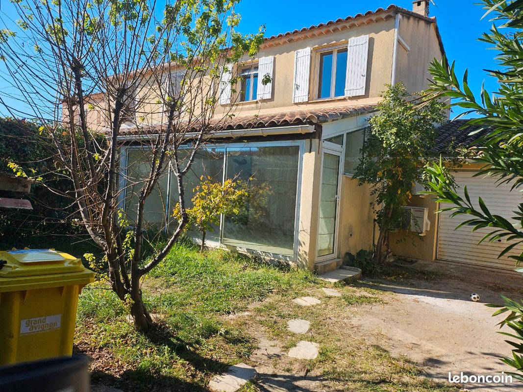 Maison 4 pièces 100 m² · à Vedène · 100 m² · 1 100 €