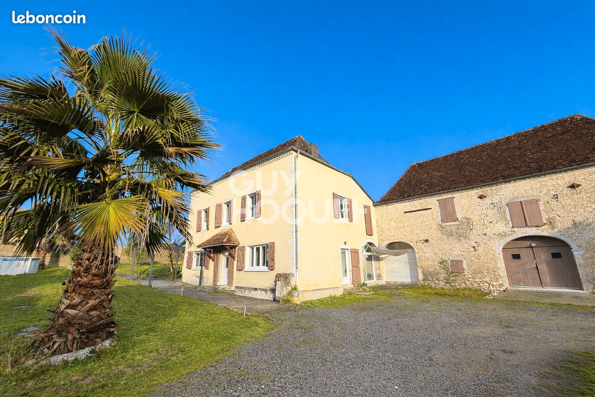 Maison 7 pièces 233 m² · à Orthez · 233 m² · 260 000 €