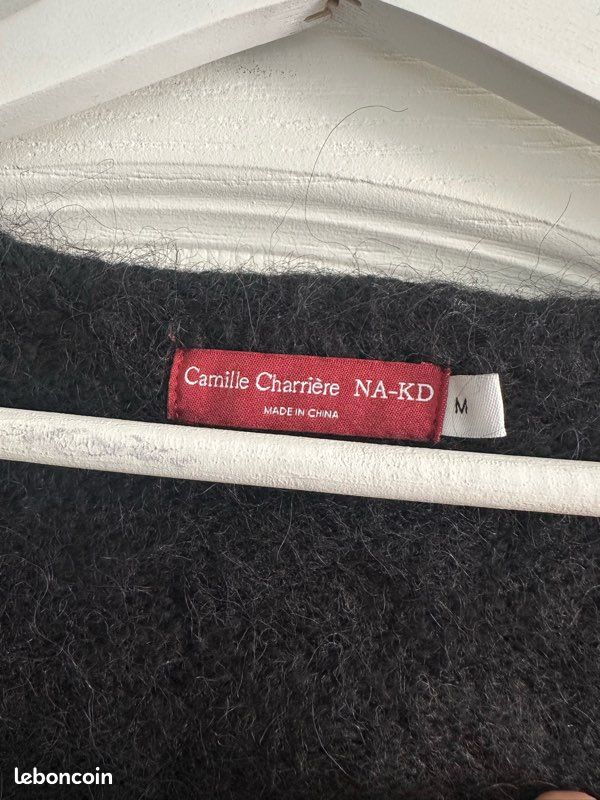 Pull en maille de laine mélangée à col en V Na-Kd noir (image 9)
