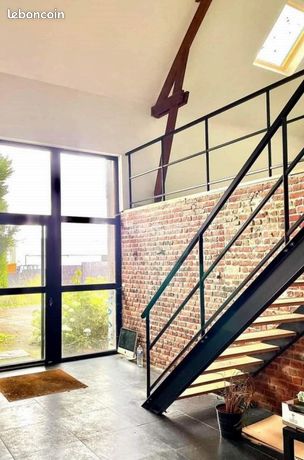 Immeuble 337 m² Caëstre