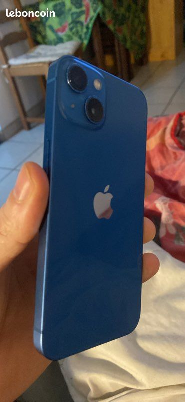IPhone 13 (image 1)