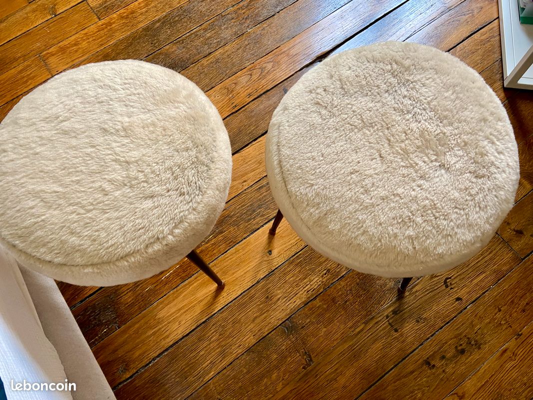Paire de tabouret tripode en bouclette blanche (image 4)