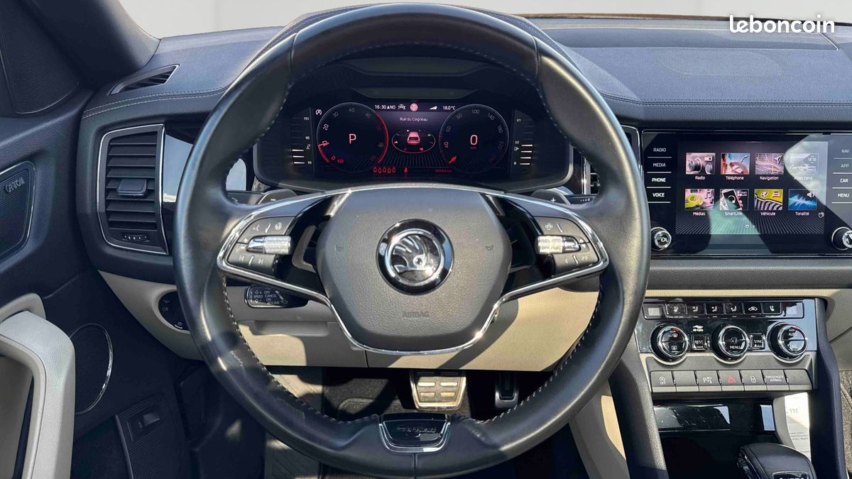 SKODA Kodiaq 2.0 TDI 150 SCR DSG7 7pl Laurin & Klement (image 26)