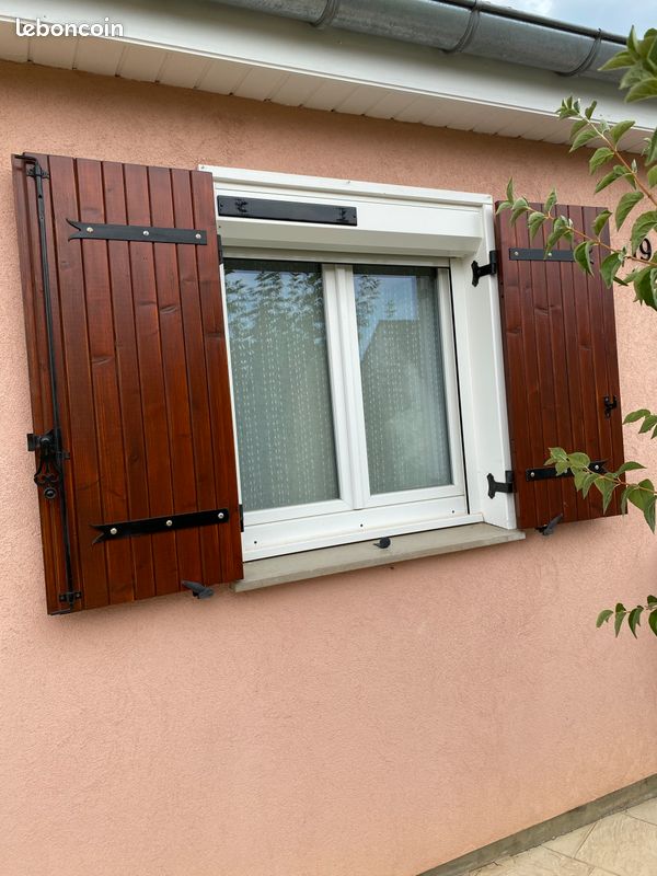 Vends volet en bois (image 1)