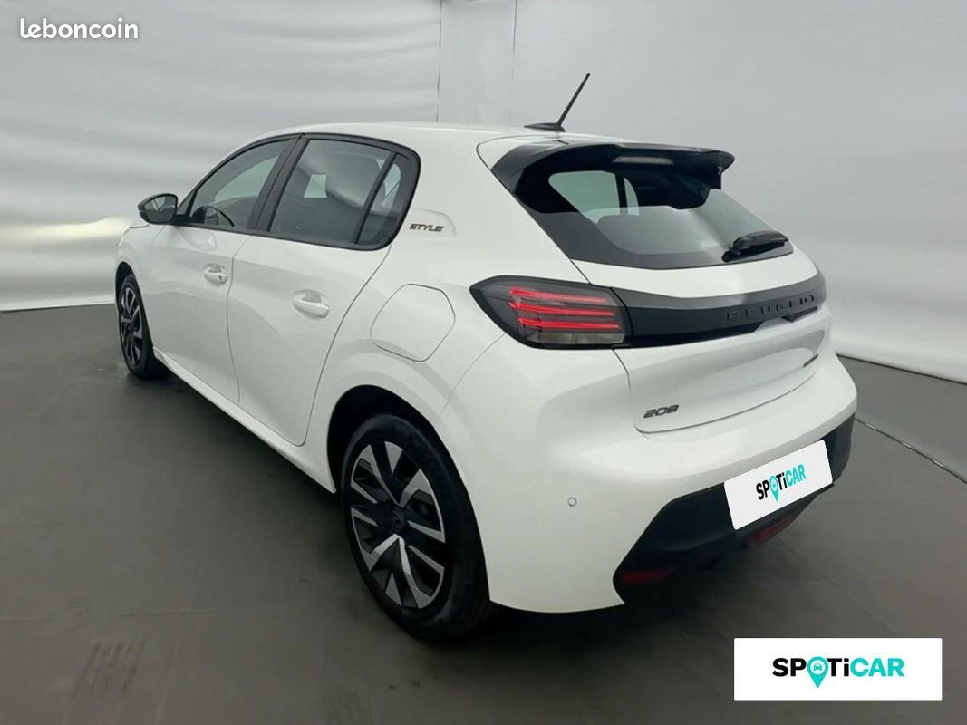 PEUGEOT 208 Hybrid 110 ch e-DCS6 Style (image 5)