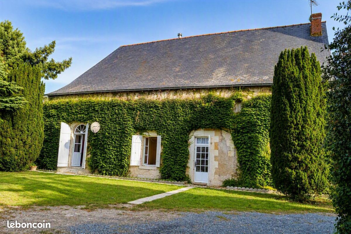 Maison 6 pièces 133 m² · à Montreuil-Bellay · 133 m² · 180 000 €