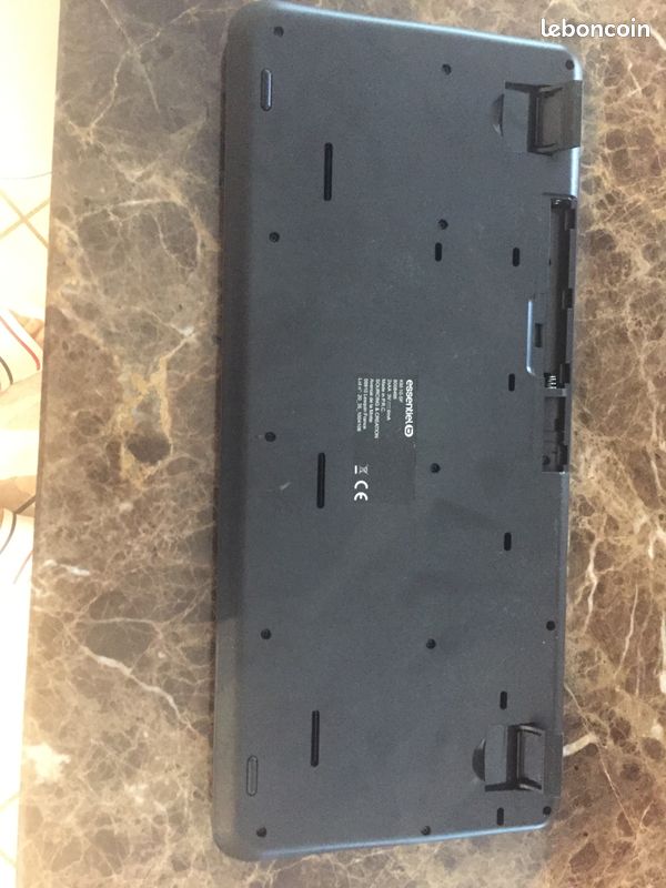 Clavier sans fil essentiel (image 1)
