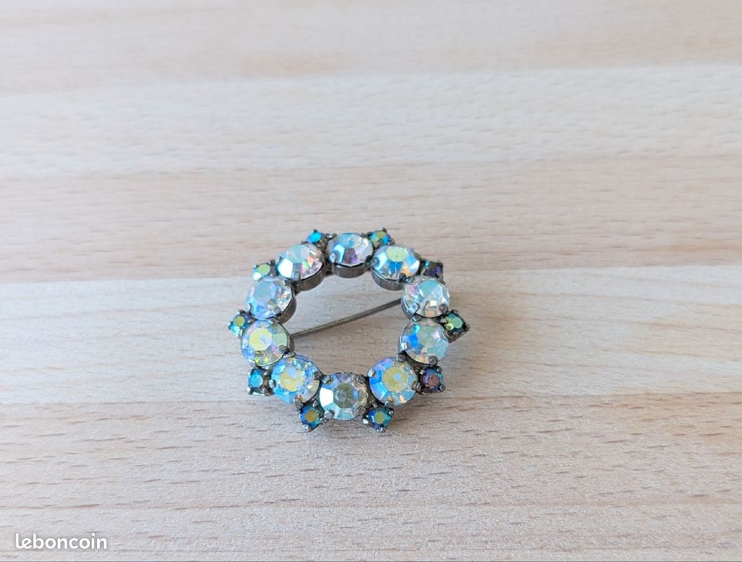 Broche ancienne sertie brillants (image 1)