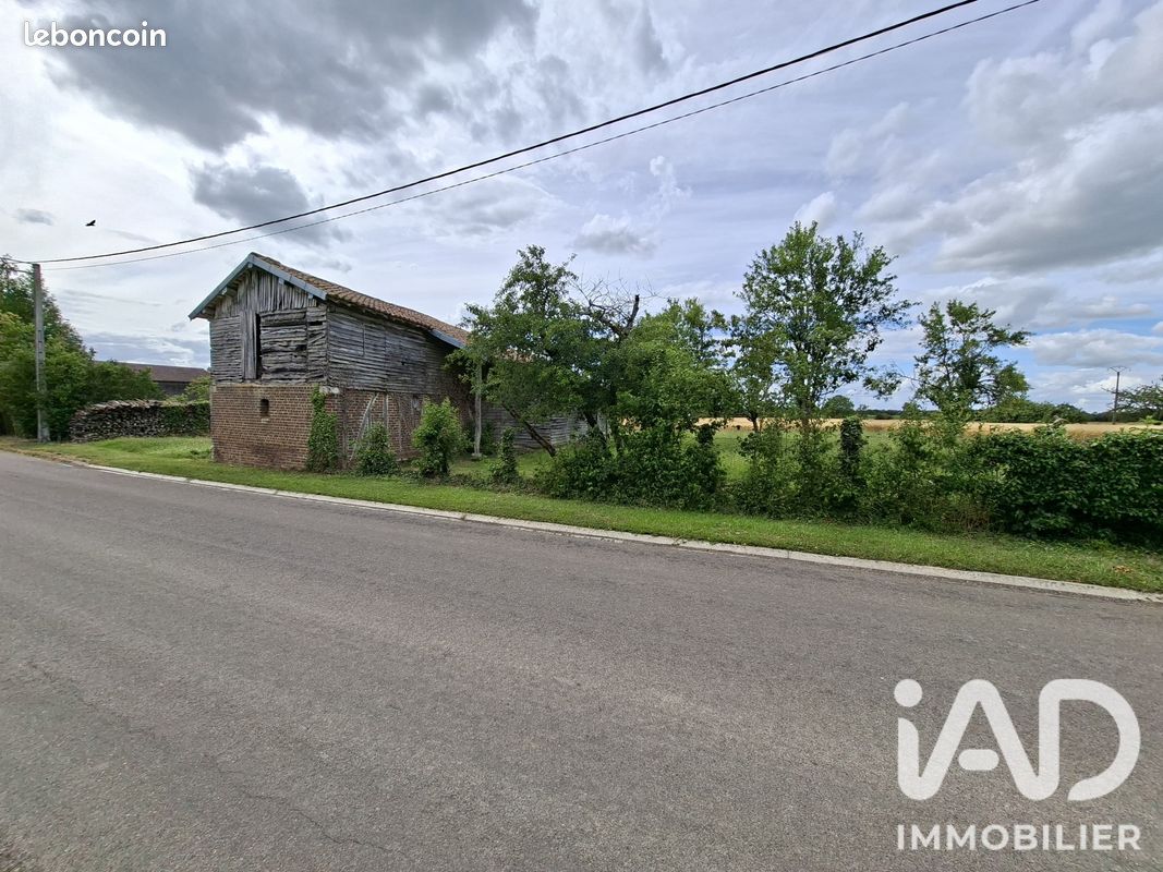 Terrain 1448 m² · à Précy-Saint-Martin · 1 448 m² · 40 000 €