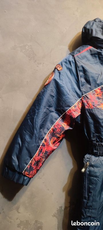 B02sk: Combinaison de ski Garcon Taille: ans