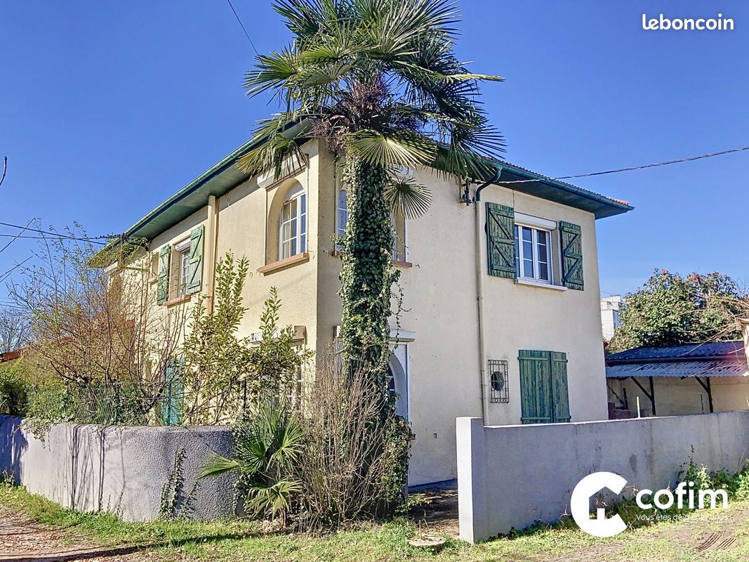 Maison 8 pièces 195 m² - Pau 64000 (image principale 0)