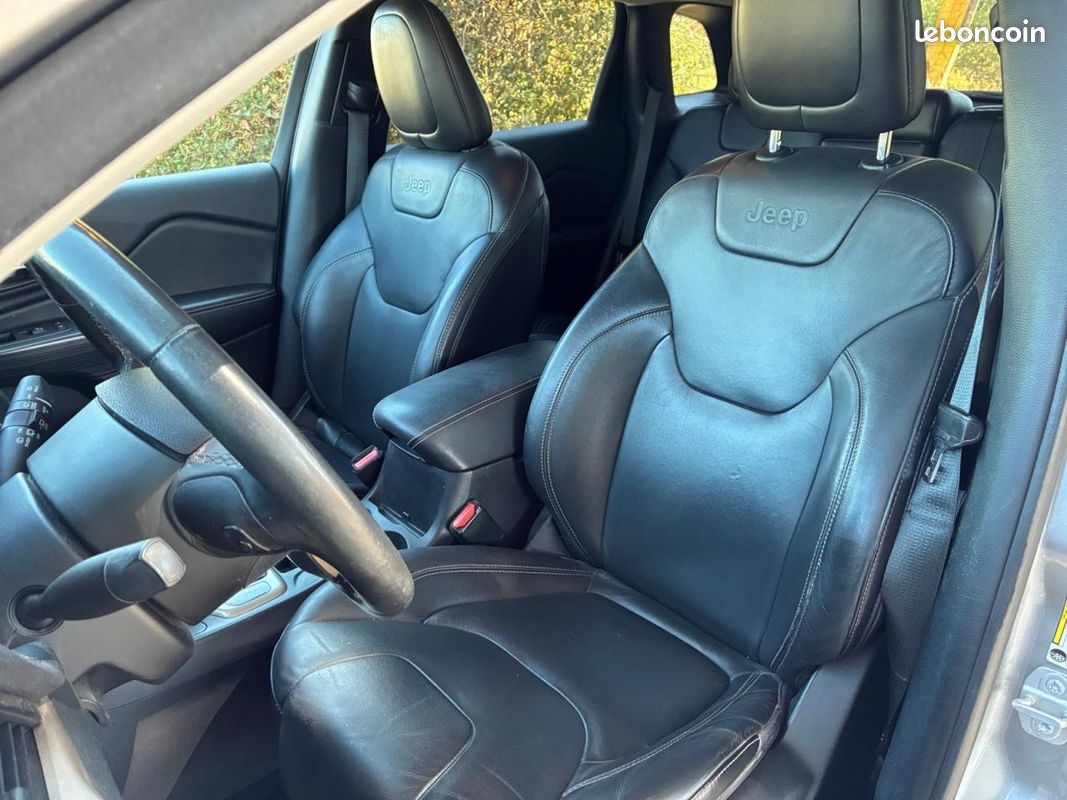 JEEP CHEROKEE 2.2 MultiJet 200 - Night Eagle - Garantie 12 mois (image 24)
