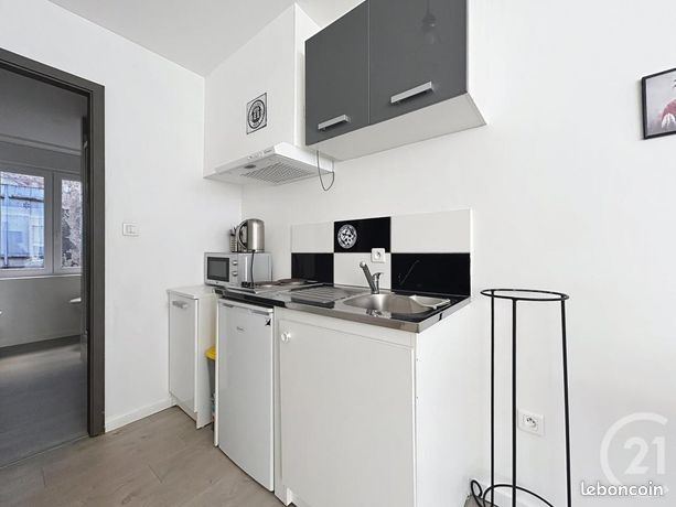 Studio 1 pièce 25 m²