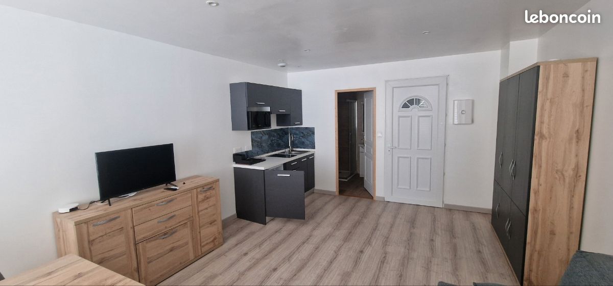 Appartement 1 pièce 22 m² · à Saint-Chély-d'Apcher · 22 m² · 450 €/mois
