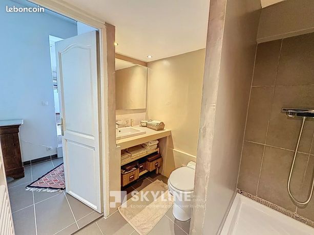 Propriété 9 pièces 197 m² — 6