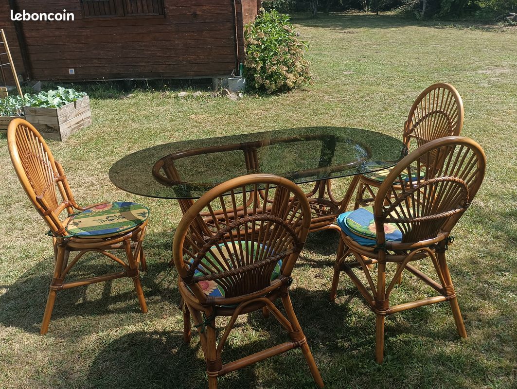 Mobilier en osier (image 1)