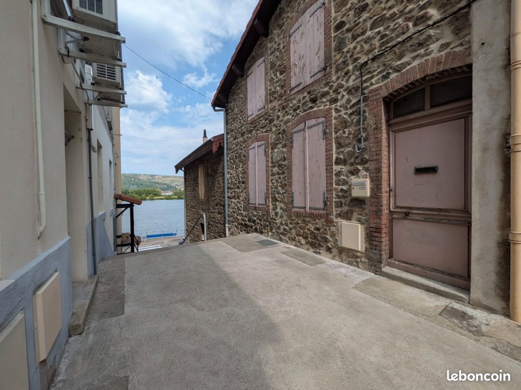 Maison 3 pièces 68 m² · à Saint-Vallier · 68 m² · 75 000 €