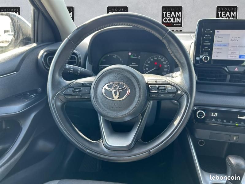Toyota Yaris 116h Dynamic Business 5p + Programme Beyond Zero Academy MY22 (image 12)