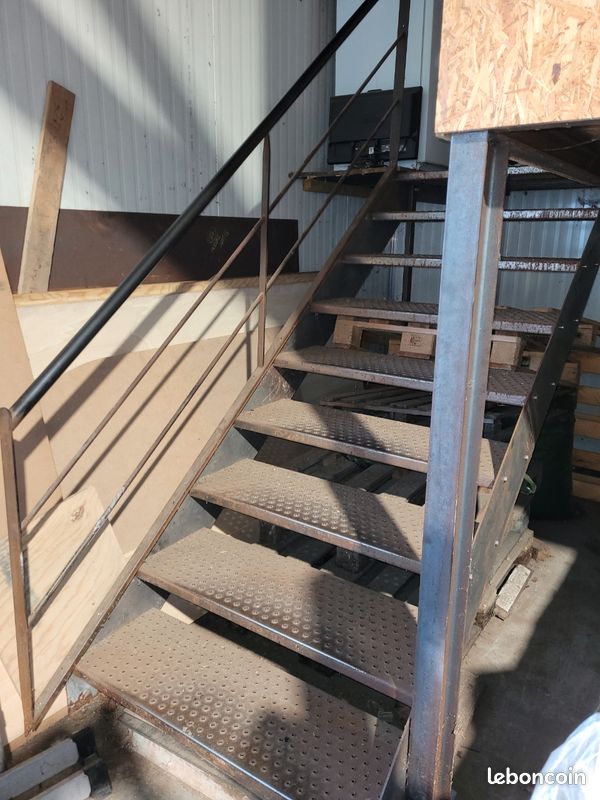 Escalier fer (image 1)