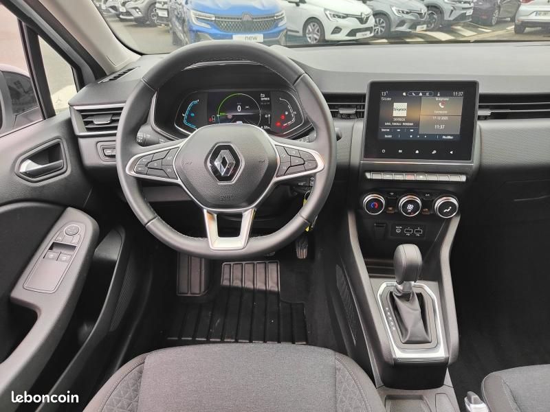 Renault Clio 1.6 E-Tech hybride 145ch Equilibre (image 13)