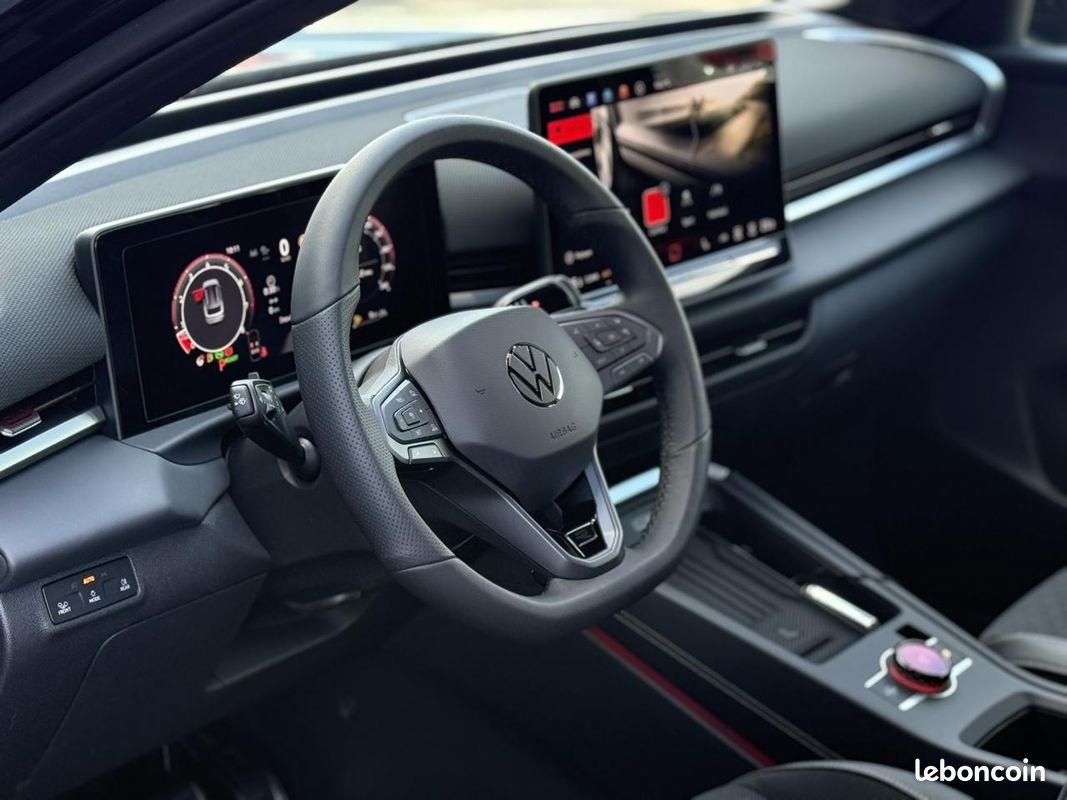 VOLKSWAGEN T-ROC 1.5 eTSI Hybrid DSG7 150 R-Line avec IQ Light et Hayon électrique (image 9)