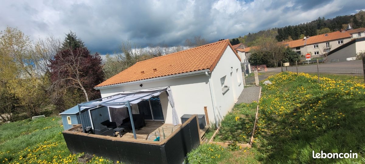 Maison 4 pièces 68 m² · à Saint-Genès-Champanelle · 68 m² · 225 000 €
