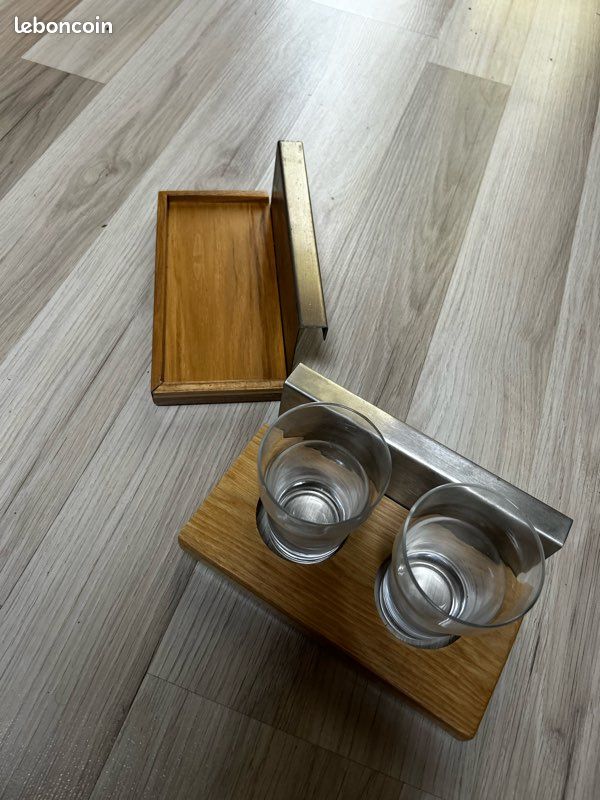 Accessoires de salle de bains (image 1)