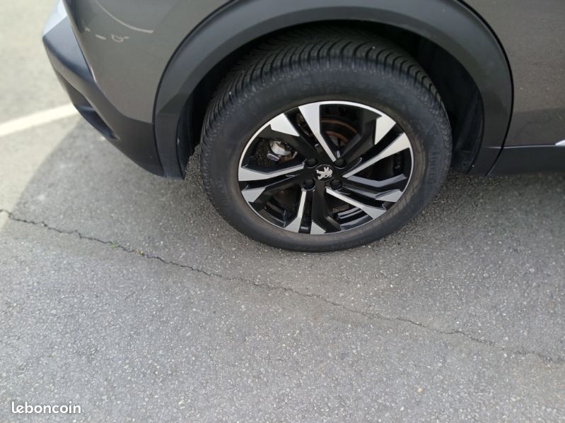 Peugeot 2008 (2) BLUEHDI 130 EAT8 ALLURE PACK (image 16)