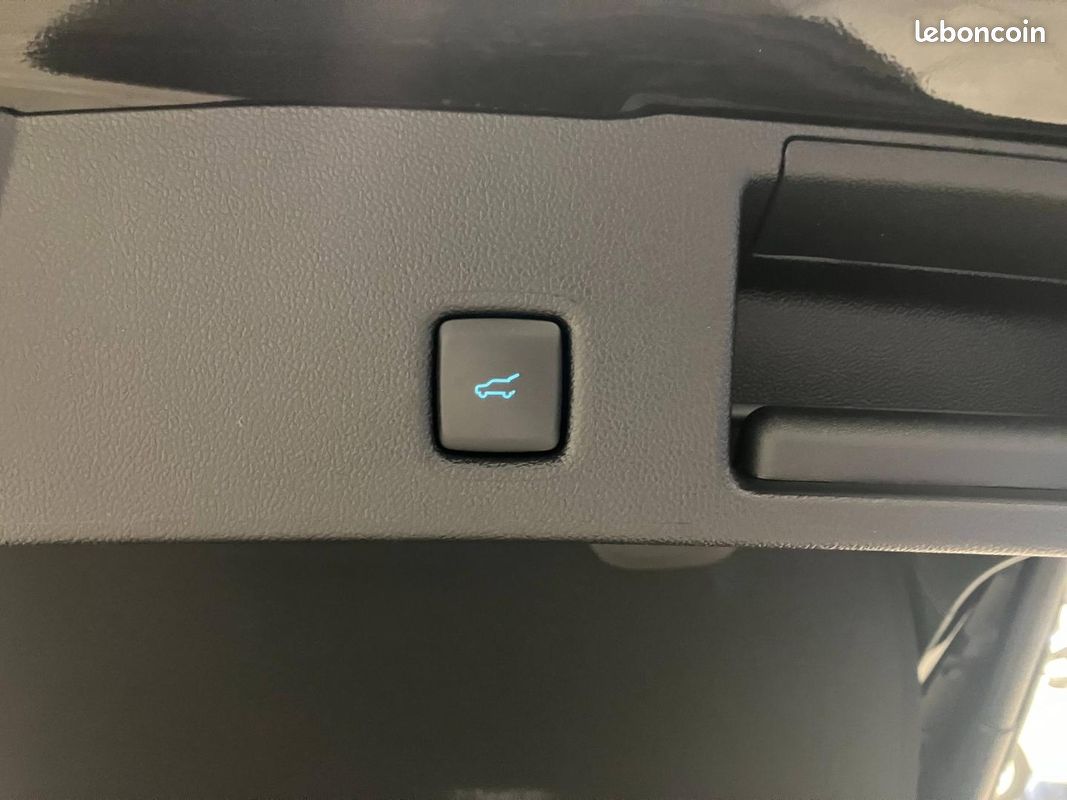 Ford Kuga 2.5 Duratec 180ch Hybrid FlexiFuel ST-Line X Powershift (image 7)