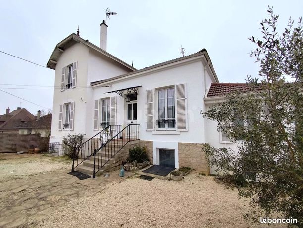 Propriété 13 pièces 230 m²