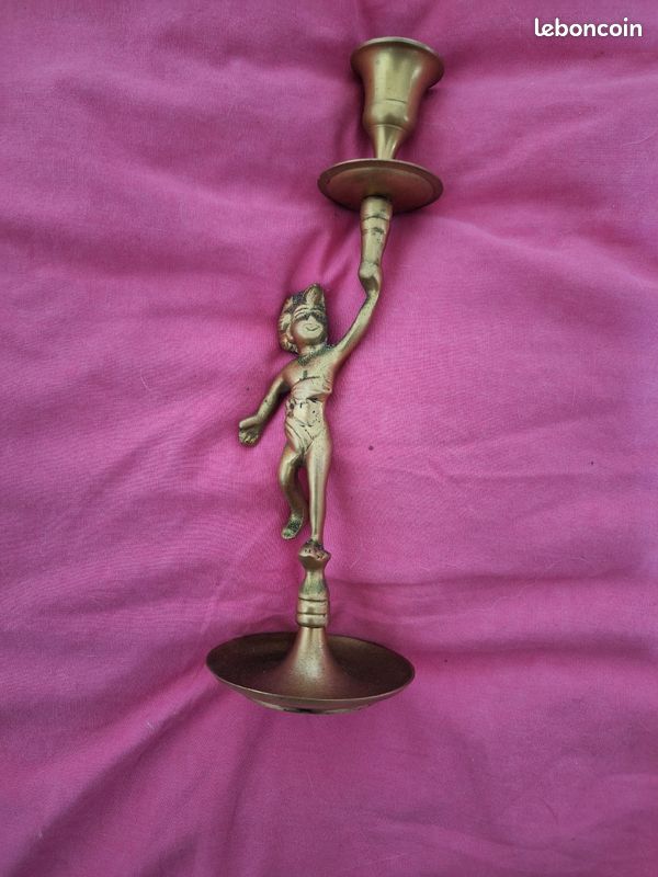 Chandelier angelot en bronze (image 1)