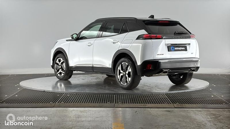 Peugeot 2008 1.2 PureTech 130ch S&S GT EAT8 (image 8)