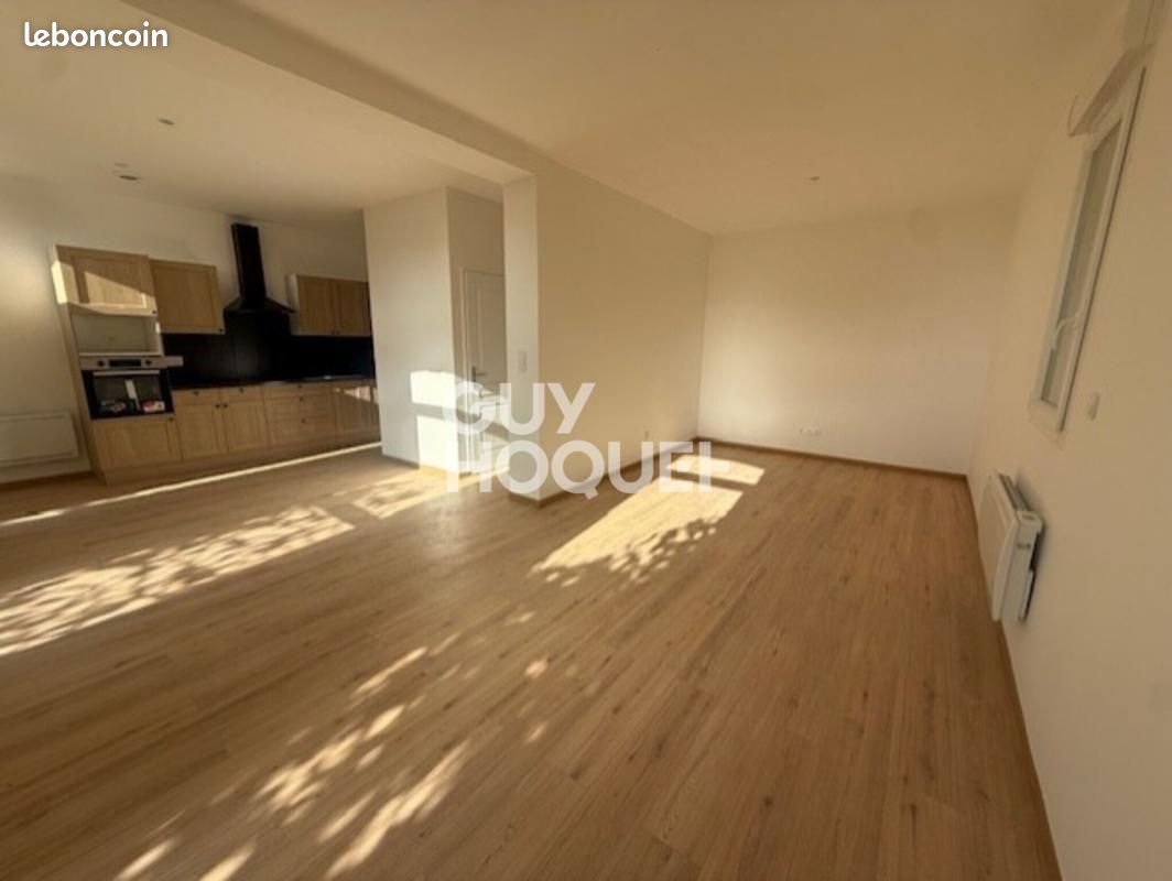 Appartement 4 pièces 86 m² · à Clermont · 86 m² · 890 €/mois