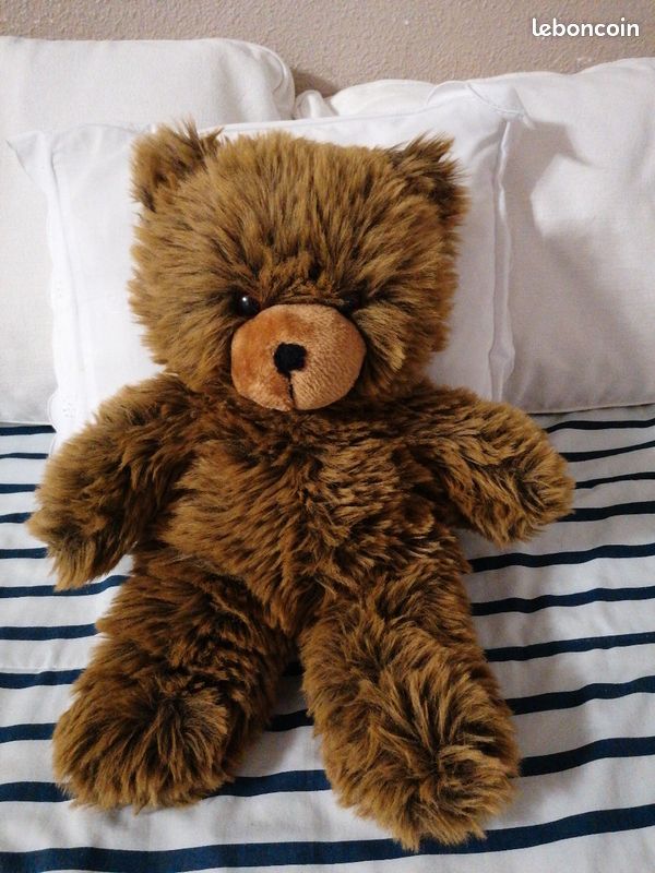 Ancien Ours En Peluche Très Vieux, Ours Collection, état D'usage, Ours En Tissu