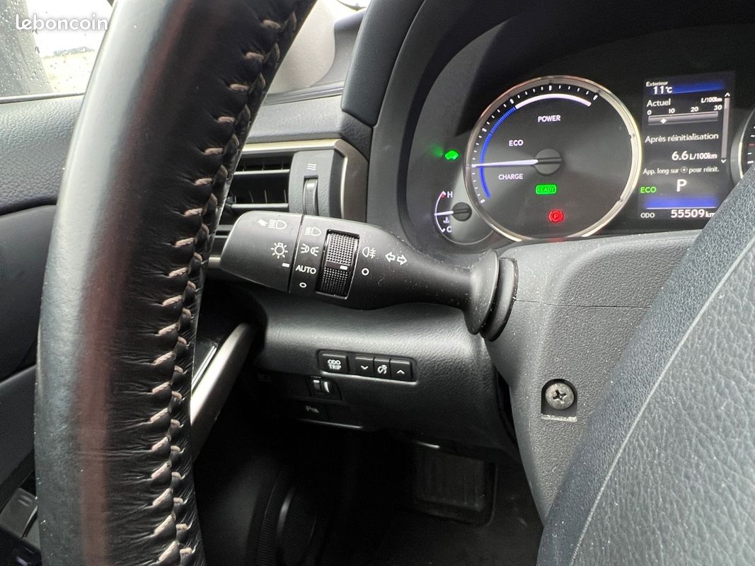 LEXUS IS 2.5 300 H 223H 180 HEV 1.6KWH BUSINESS BVa (image 13)
