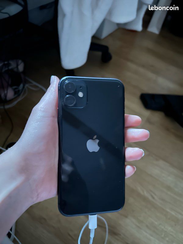 IPhone 11 (image 2)