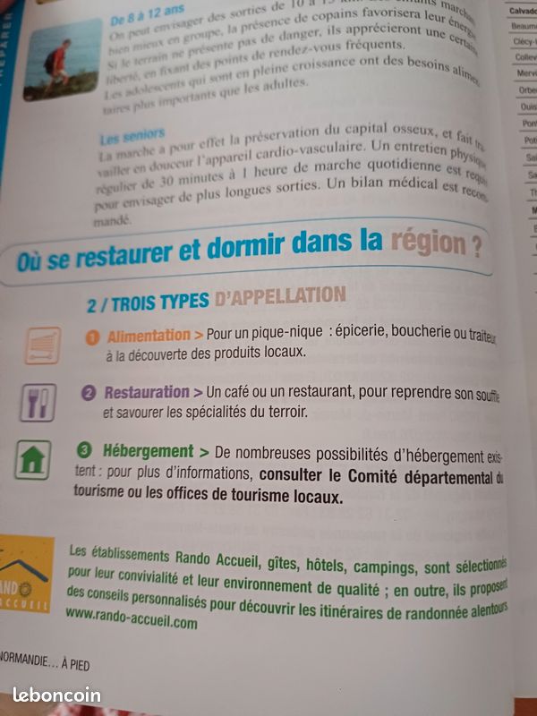 Guides de randonnées pédestres Livres