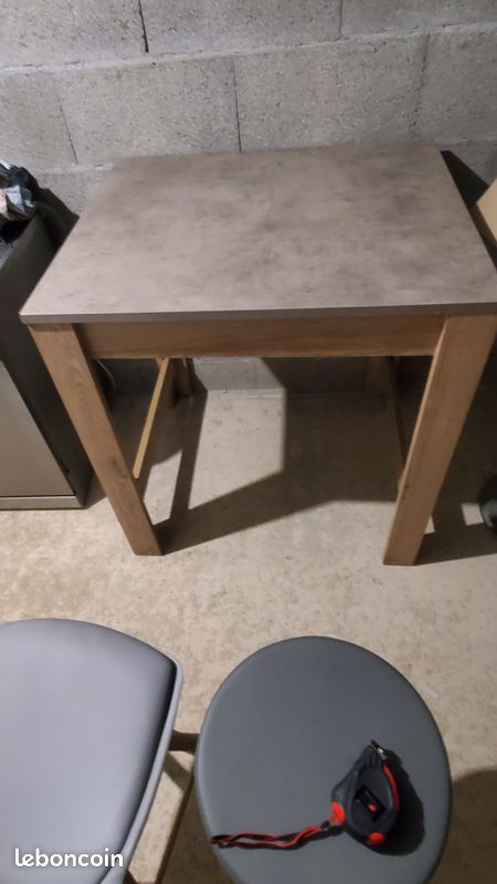 Table haute + chaises (image 1)
