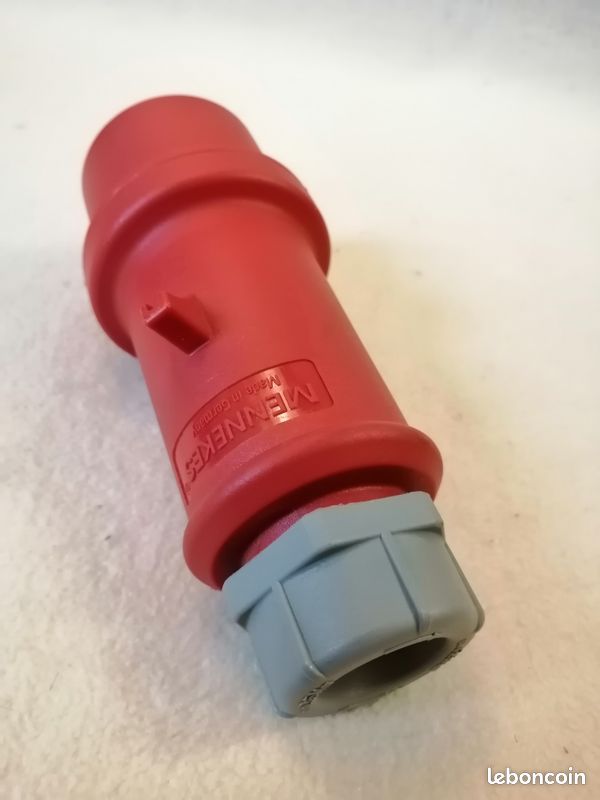 MENNEKES Fiches mobile droite 16A & 32A (image 3)