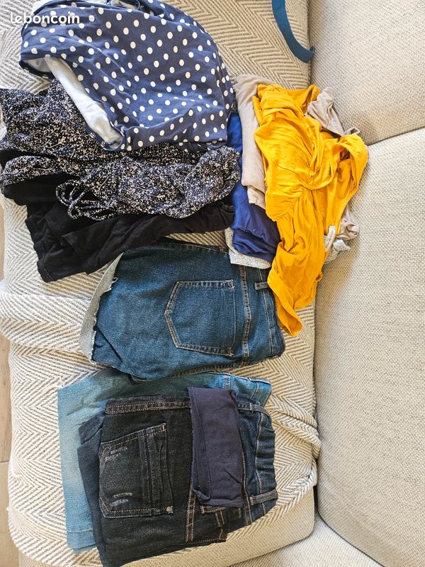 Lot vêtements grossesse (image 1)