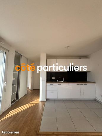 https://img.leboncoin.fr/api/v1/lbcpb1/images/gh/1b/95/gh1b9528182d9715c8174c330d321bbf3afc74c0.jpg?rule=ad-image