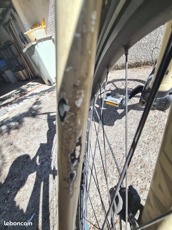 Vélo à Assistance Electrique GIANT PRIME E+ (2018) (image 14)