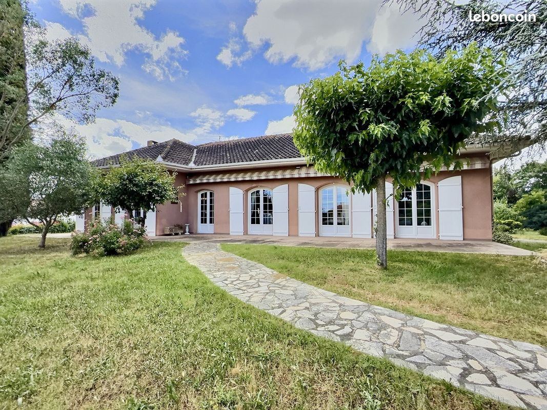 Propriété 5 pièces 175 m² (image 25)