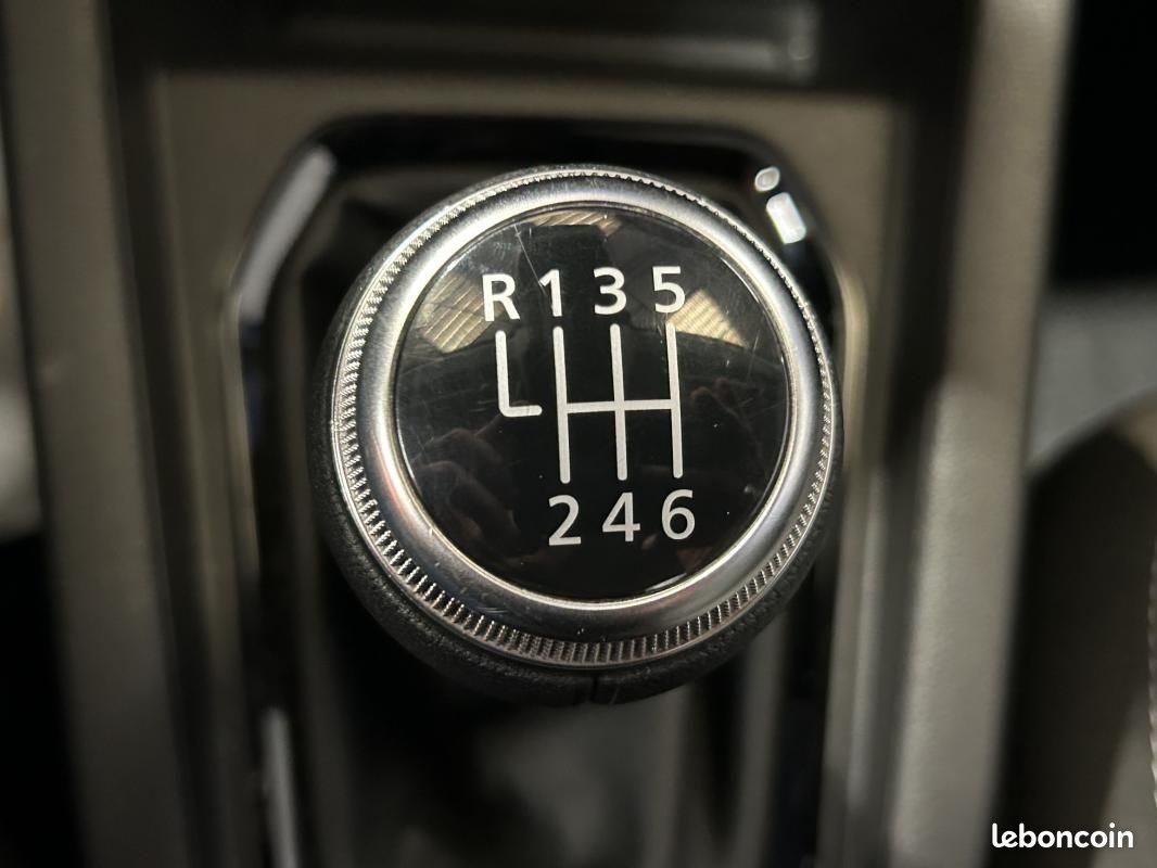 Renault Clio V BLUEDCI 100 EVOLUTION *GPS + RADAR DE RECUL (image 35)