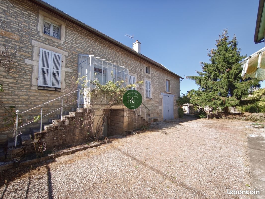 Maison 7 pièces 240 m² · à Marsannay-la-Côte · 240 m² · 369 000 €
